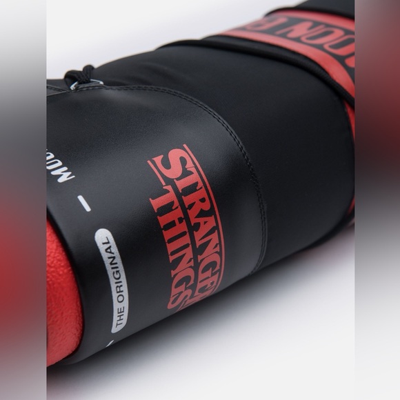 👹Stranger Things Moon Boot👹 (35/38) - Picture 4 of 16